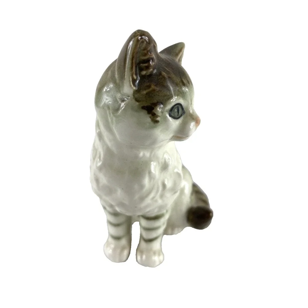 Vtg Porcelain Kitten Cat Kitty Brown Stripes Ceramic Made in Japan 4.75